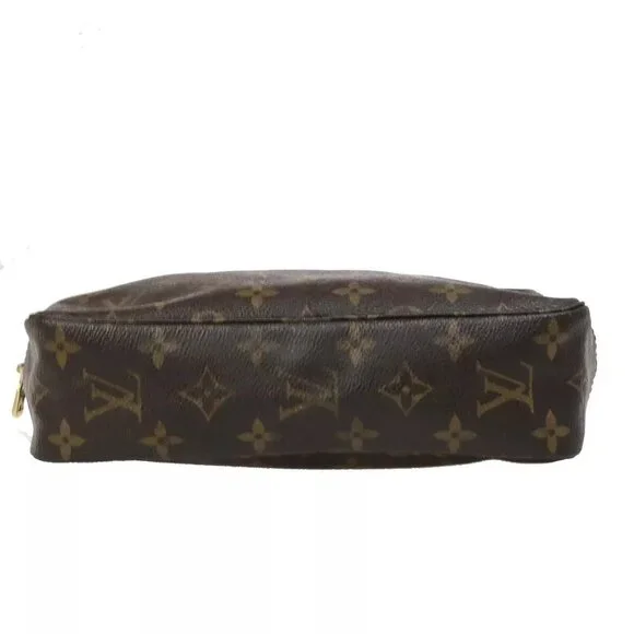 LOUIS VUITTON Trousse Toilette 23 Clutch Hand Bag Monogram Brown